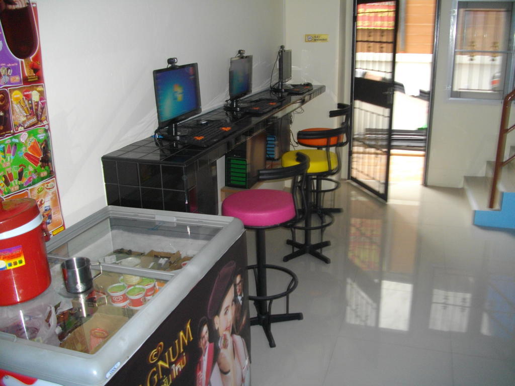 Asia Backpackers Pattaya Exterior foto